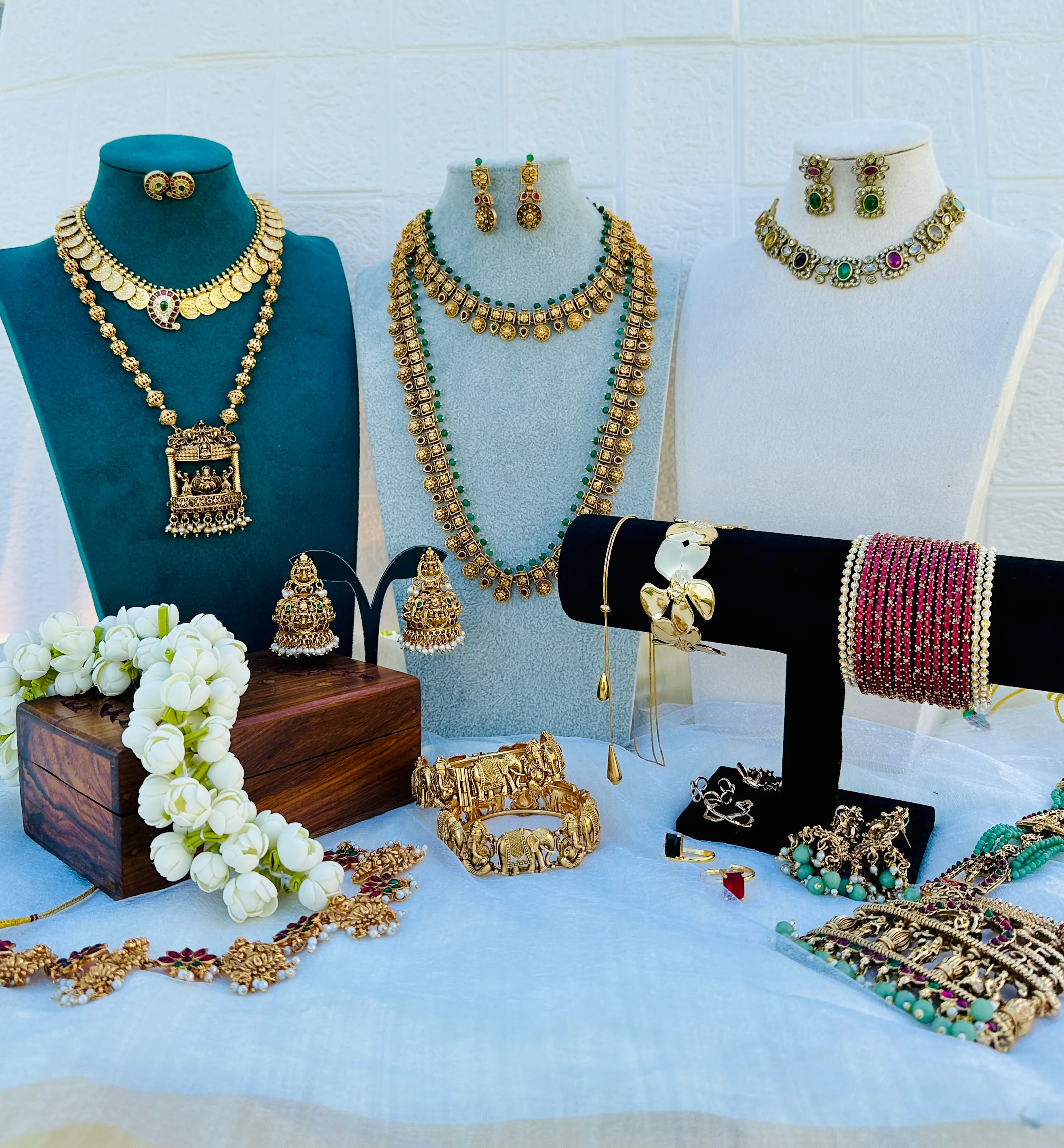 Elegant Jewellery